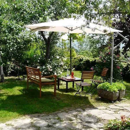 Liudmila BB Viazzano Bed & Breakfast *