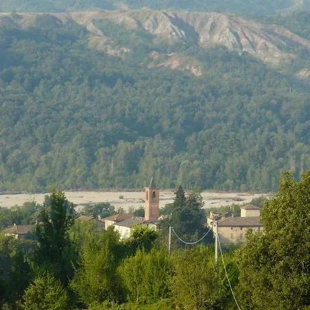 Liudmila BB Viazzano Bed & Breakfast *